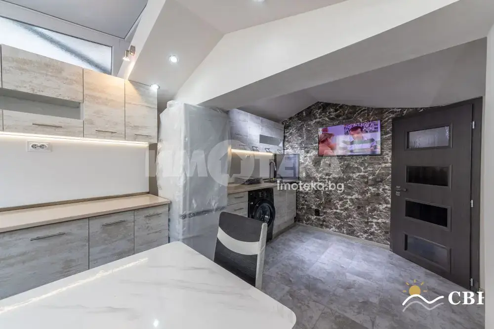 Apartment, 3-room, 80 m², in Varna. Photo 2 of 14. Varna, Black Sea, Bulgaria. Cheap Beach Holiday.