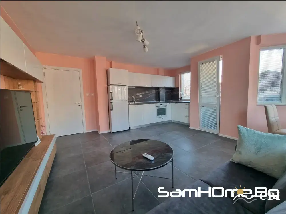 Apartment, 1-room, 65 m², in Varna. Photo 2 of 8. Varna, Black Sea, Bulgaria. Cheap Beach Holiday.