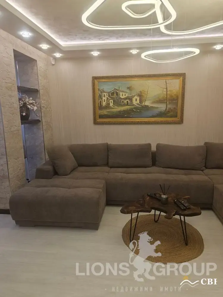 Apartment, 3-room, 100 m², in Varna. Photo 1 of 10. Varna, Black Sea, Bulgaria. Cheap Beach Holiday.