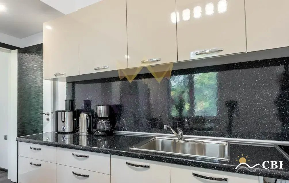 Apartment, 3-room, 110 m², in Varna. Photo 4 of 16. Varna, Black Sea, Bulgaria. Cheap Beach Holiday.