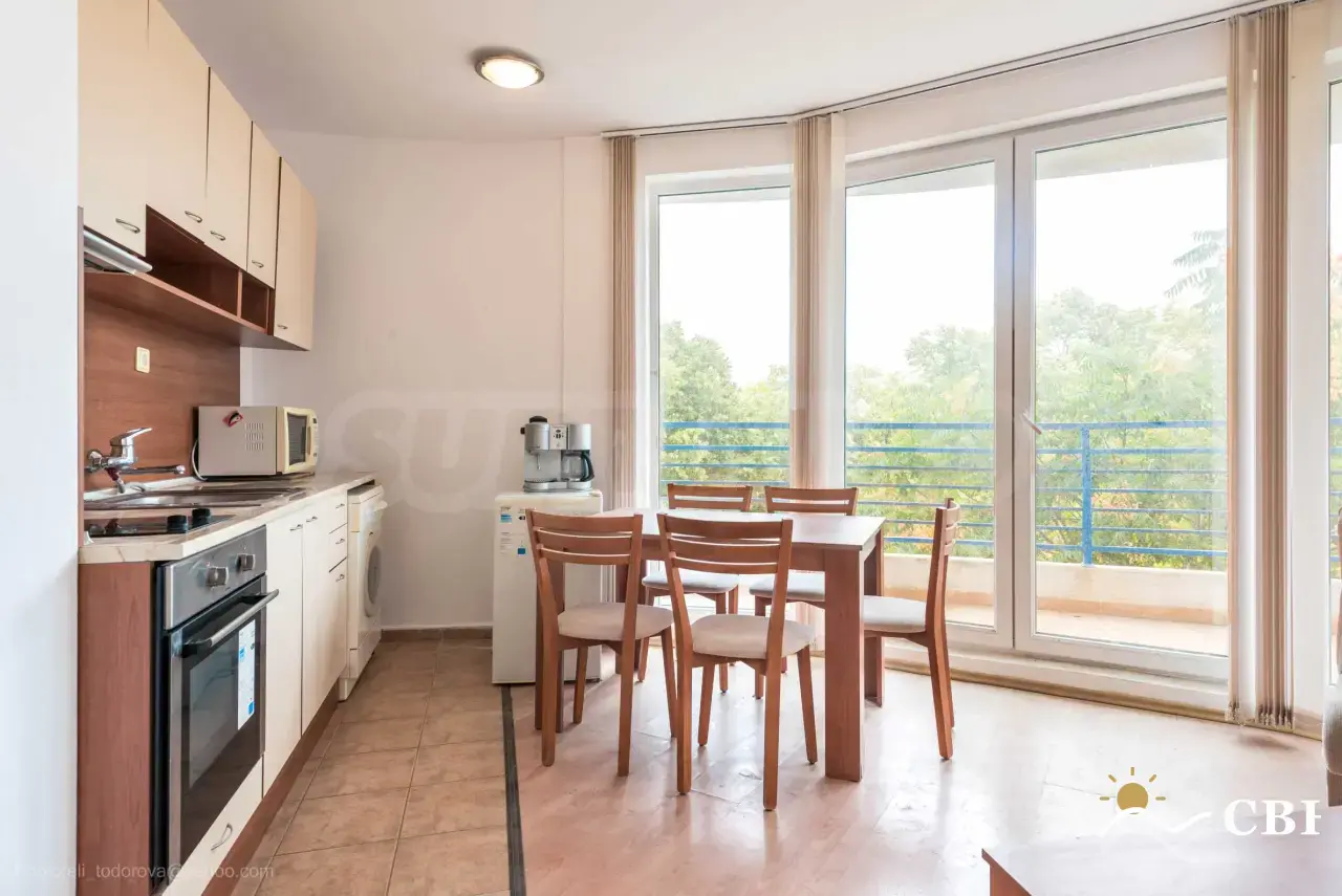 Apartment, 3-room, 97 m², in Balchik. Photo 7 of 16. Balchik, Black Sea, Bulgaria. Cheap Beach Holiday.