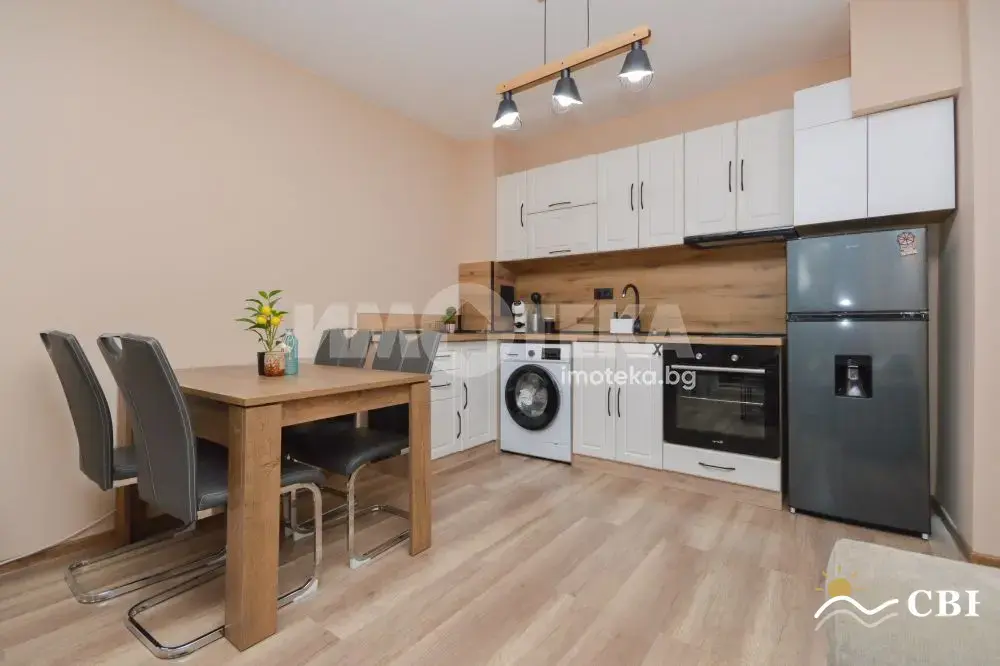Apartment, 2-room, 47 m², in Sarafovo. Photo 2 of 14. Sarafovo, Black Sea, Bulgaria. Cheap Beach Holiday.