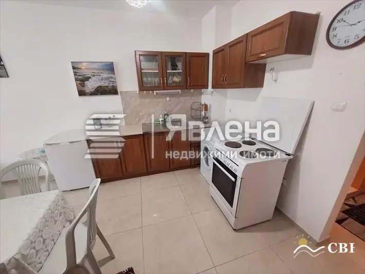 Apartment, 1-room, 37 m², in Pomorie. Photo 3 of 7. Pomorie, Black Sea, Bulgaria. Cheap Beach Holiday.