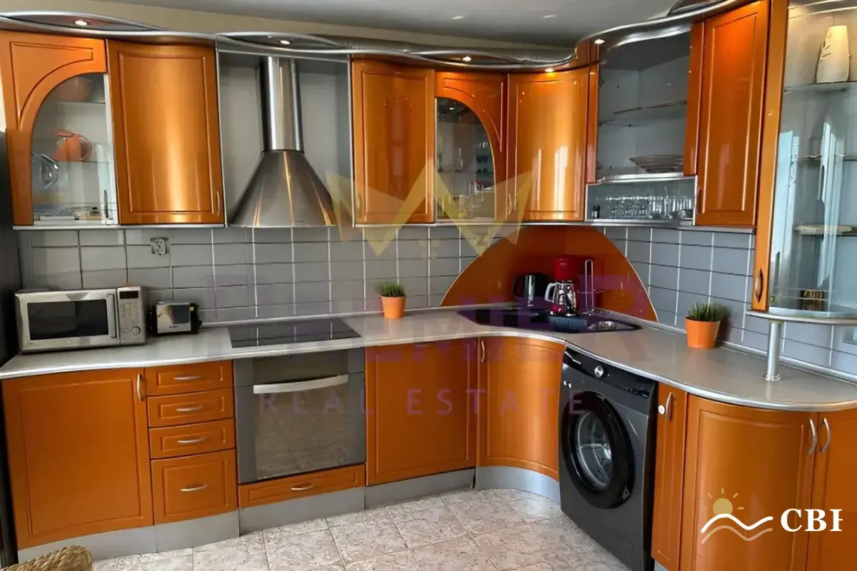 Apartment, 4-room, 110 m², in Varna. Photo 1 of 11. Varna, Black Sea, Bulgaria. Cheap Beach Holiday.