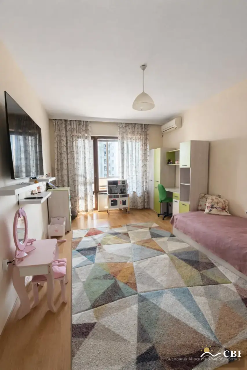 Apartment, 3-room, 80 m², in Varna. Photo 6 of 11. Varna, Black Sea, Bulgaria. Cheap Beach Holiday.
