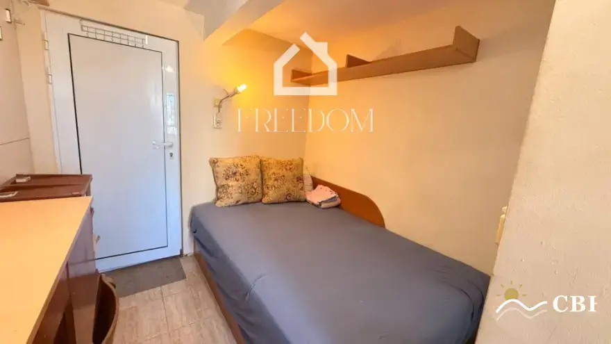 Apartment, 1-room, in Varna. Photo 9 of 12. Varna, Black Sea, Bulgaria. Cheap Beach Holiday.