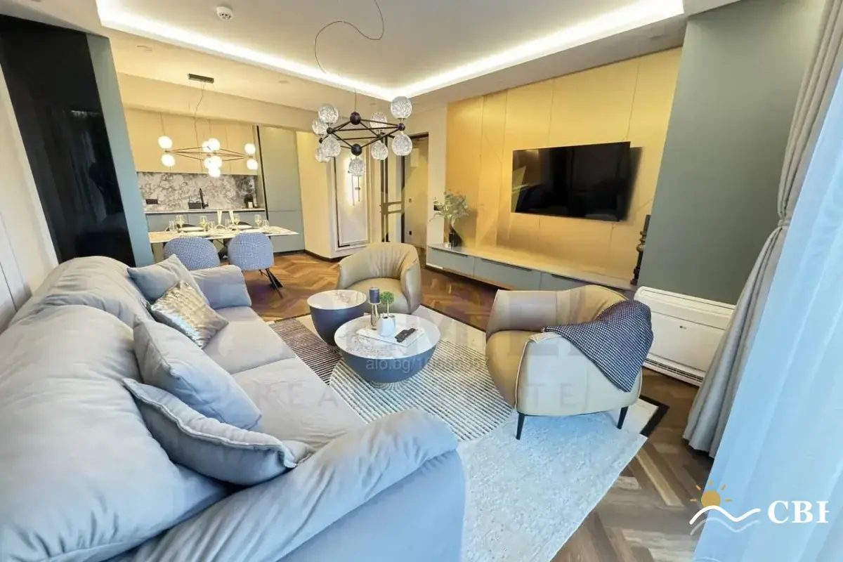 Apartment, 2-room, 72 m², in Burgas. Photo 1 of 11. Burgas, Black Sea, Bulgaria. Cheap Beach Holiday.