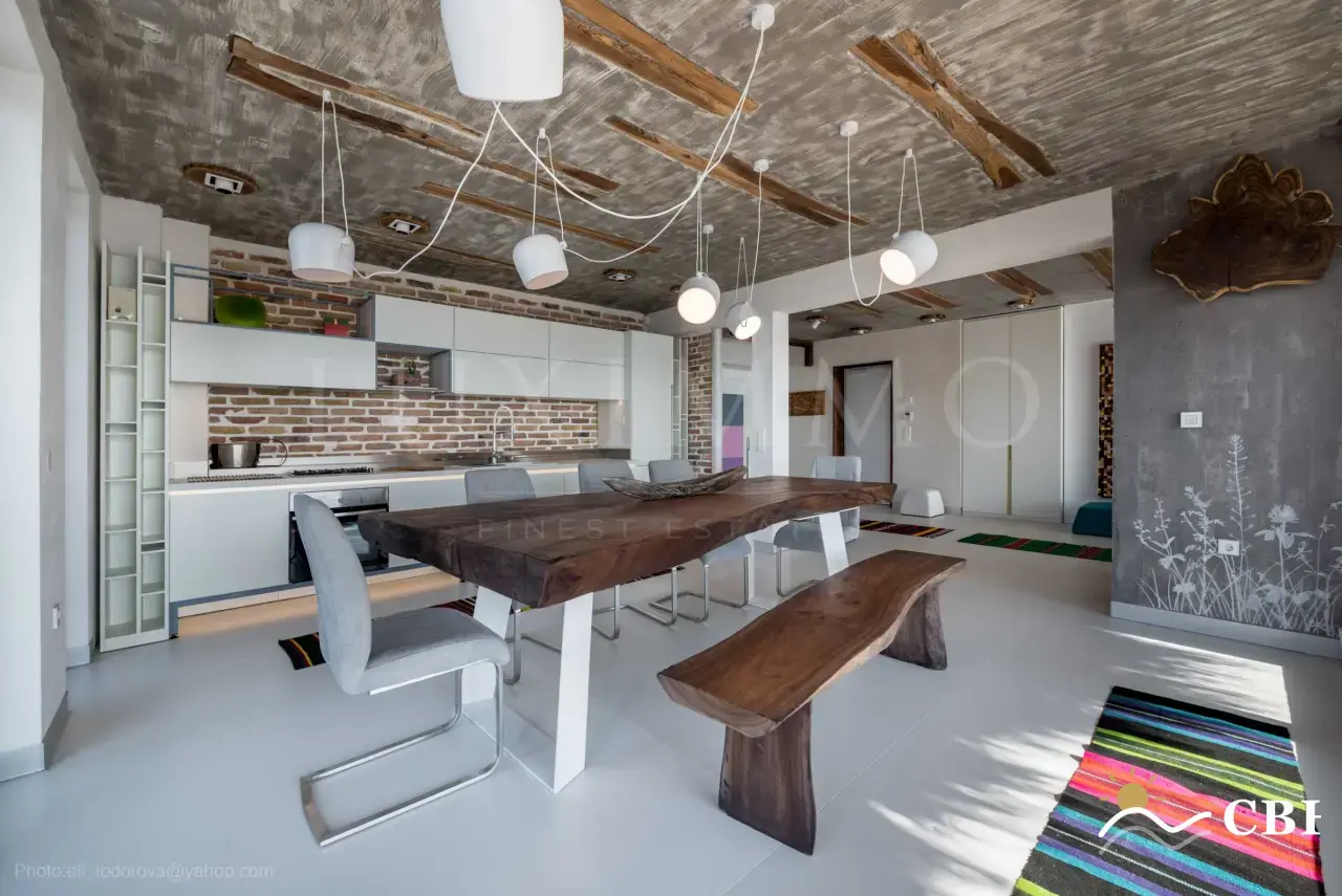 Apartment, 4-room, 177 m², in Varna. Photo 4 of 16. Varna, Black Sea, Bulgaria. Cheap Beach Holiday.