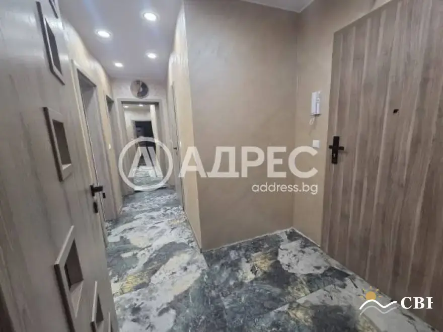 Apartment, 3-room, 91 m², in Varna. Photo 9 of 14. Varna, Black Sea, Bulgaria. Cheap Beach Holiday.
