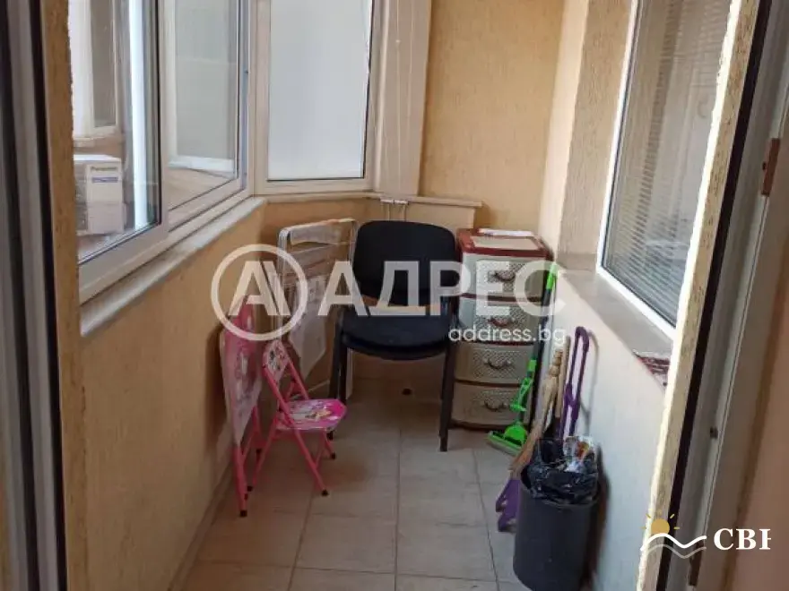 Apartment, 3-room, 90 m², in Burgas. Photo 6 of 10. Burgas, Black Sea, Bulgaria. Cheap Beach Holiday.