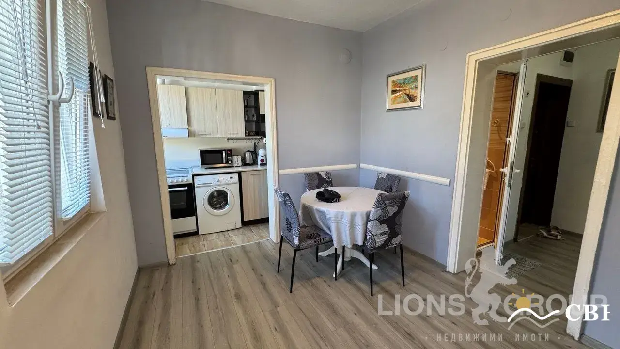 Apartment, 4-room, 80 m², in Varna. Photo 1 of 12. Varna, Black Sea, Bulgaria. Cheap Beach Holiday.