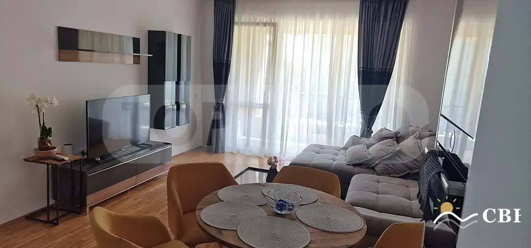 Apartment, 1-room, 67 m², in St. St. Konstantin and Elena. Photo 1 of 12. St. St. Konstantin and Elena, Black Sea, Bulgaria. Cheap Beach Holiday.
