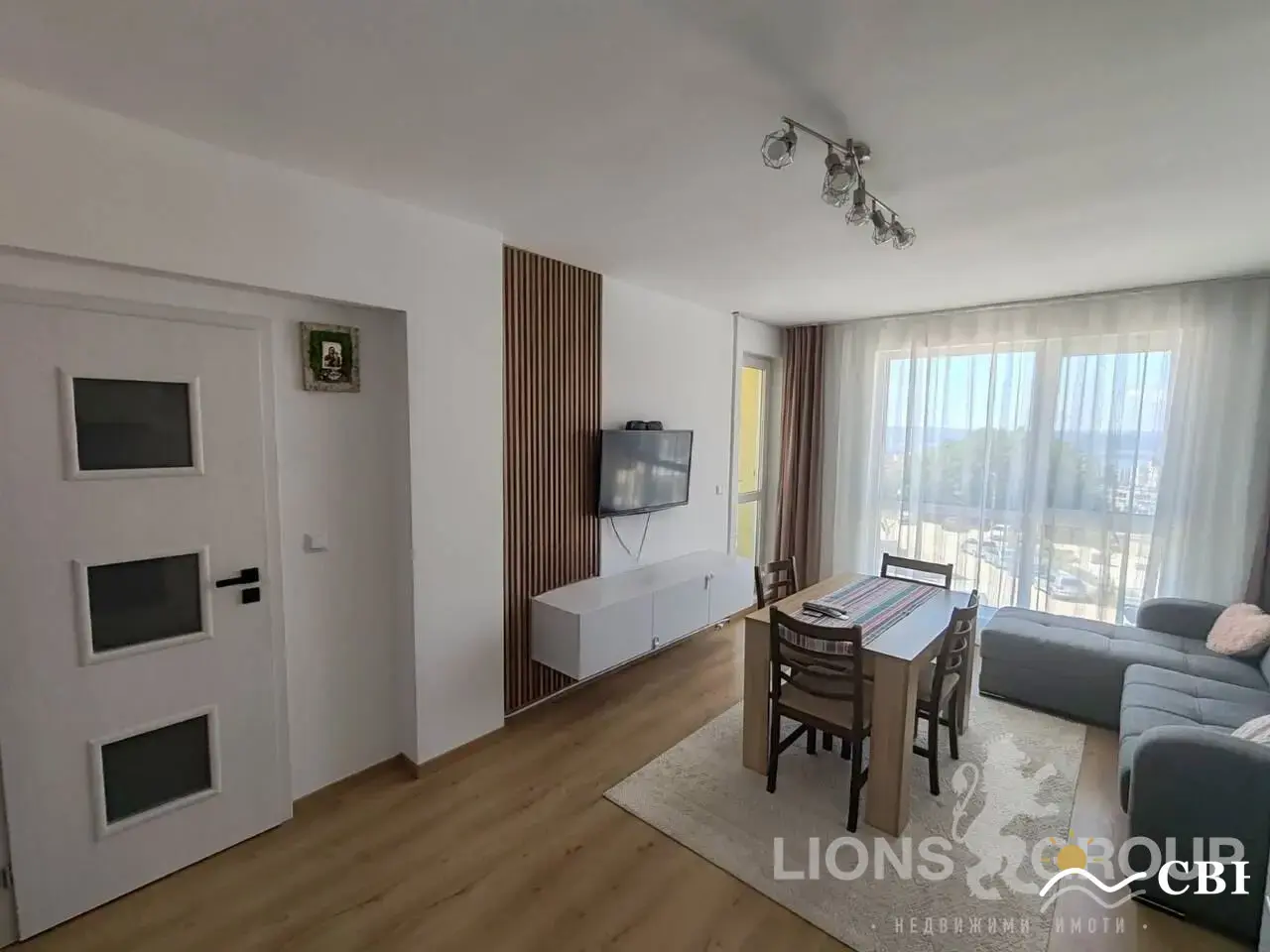 Apartment, 1-room, 70 m², in Varna. Photo 2 of 8. Varna, Black Sea, Bulgaria. Cheap Beach Holiday.
