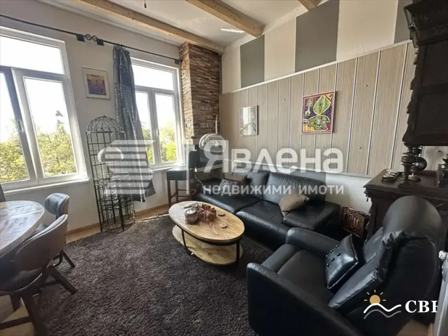 Apartment, 2-room, 44 m², in Burgas. Photo 1 of 11. Burgas, Black Sea, Bulgaria. Cheap Beach Holiday.