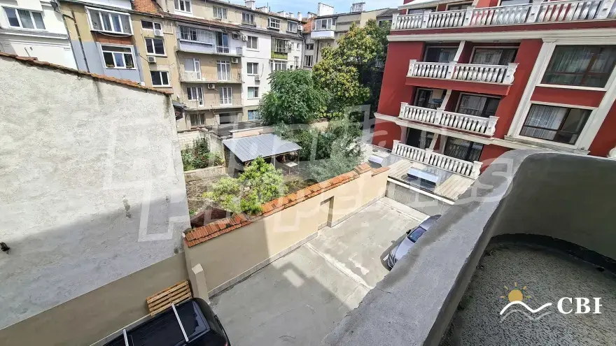 Apartment, 4-room, 100 m², in Varna. Photo 8 of 16. Varna, Black Sea, Bulgaria. Cheap Beach Holiday.