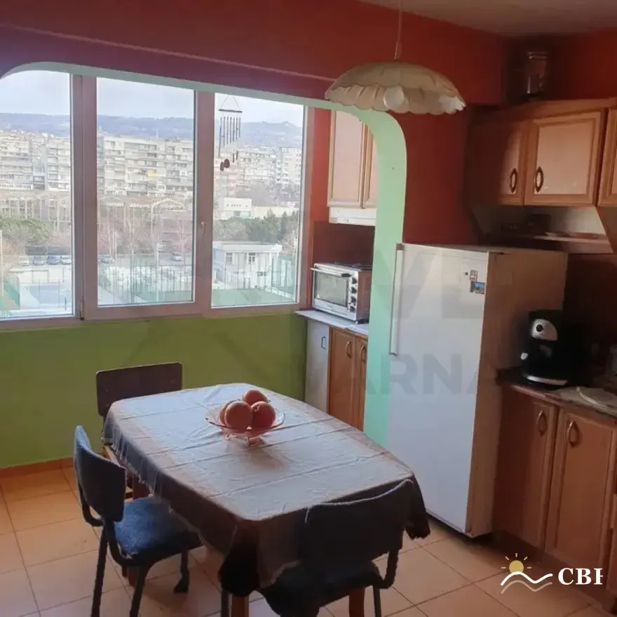 Apartment, 4-room, 98 m², in Varna. Photo 3 of 5. Varna, Black Sea, Bulgaria. Cheap Beach Holiday.