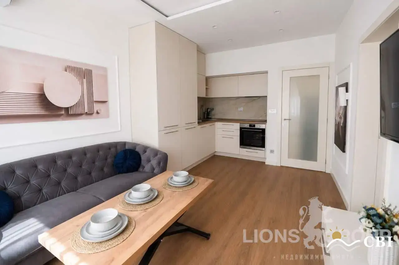 Apartment, 3-room, 60 m², in Varna. Photo 1 of 12. Varna, Black Sea, Bulgaria. Cheap Beach Holiday.