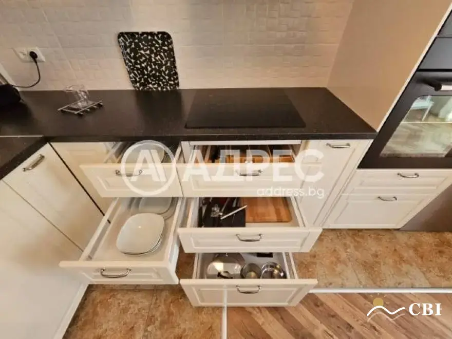 Apartment, 3-room, 110 m², in Varna. Photo 5 of 16. Varna, Black Sea, Bulgaria. Cheap Beach Holiday.