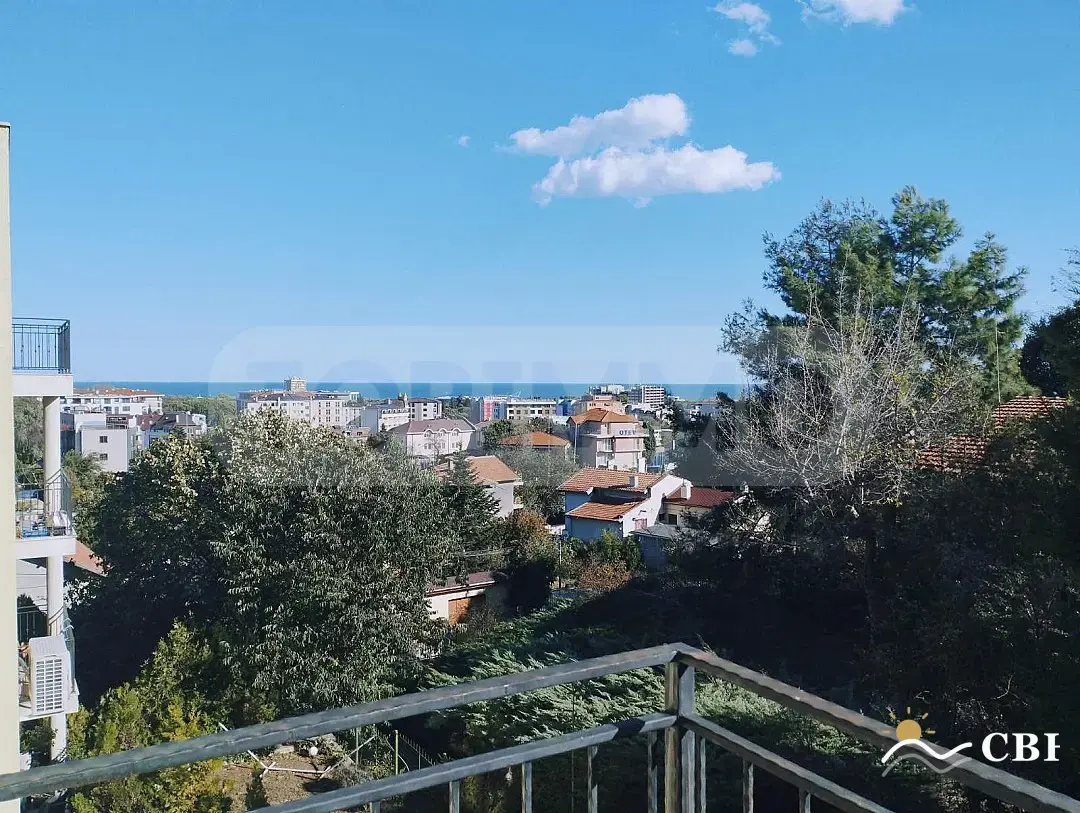 Apartment, 3-room, 125 m², in St. St. Konstantin and Elena. Photo 6 of 11. St. St. Konstantin and Elena, Black Sea, Bulgaria. Cheap Beach Holiday.
