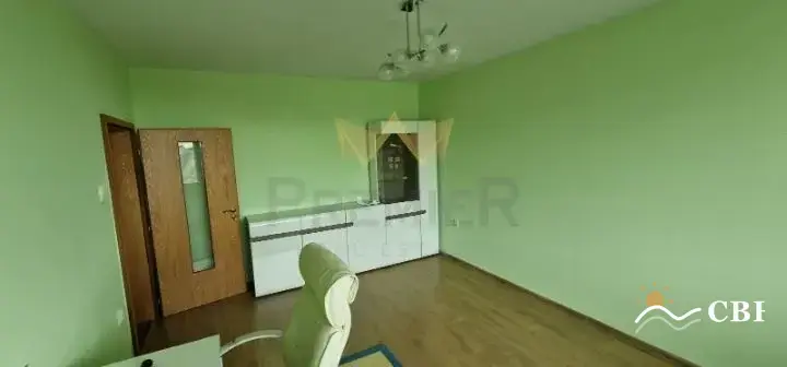 Apartment, 4-room, 105 m², in Varna. Photo 8 of 14. Varna, Black Sea, Bulgaria. Cheap Beach Holiday.
