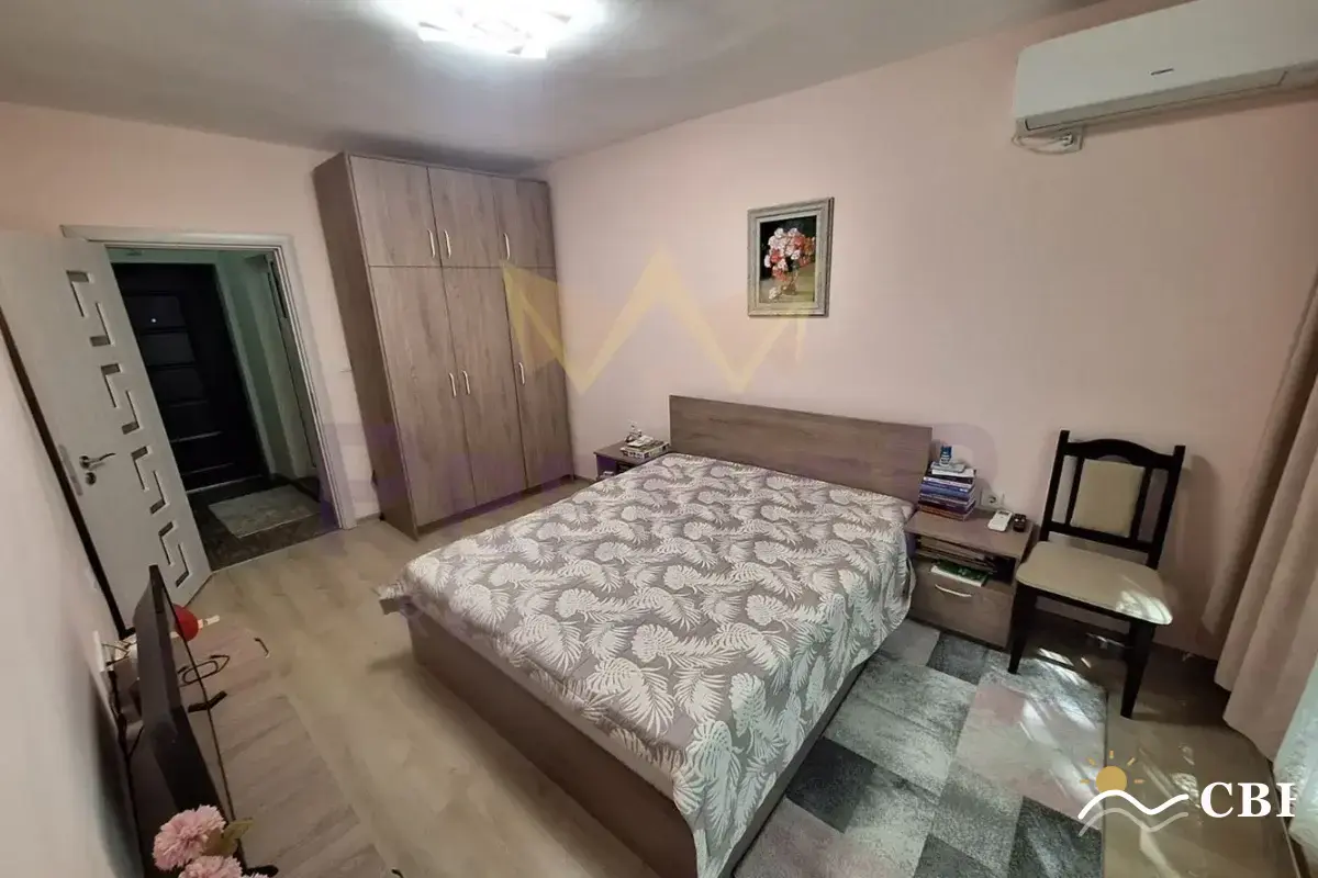Apartment, 3-room, 75 m², in Burgas. Photo 7 of 13. Burgas, Black Sea, Bulgaria. Cheap Beach Holiday.
