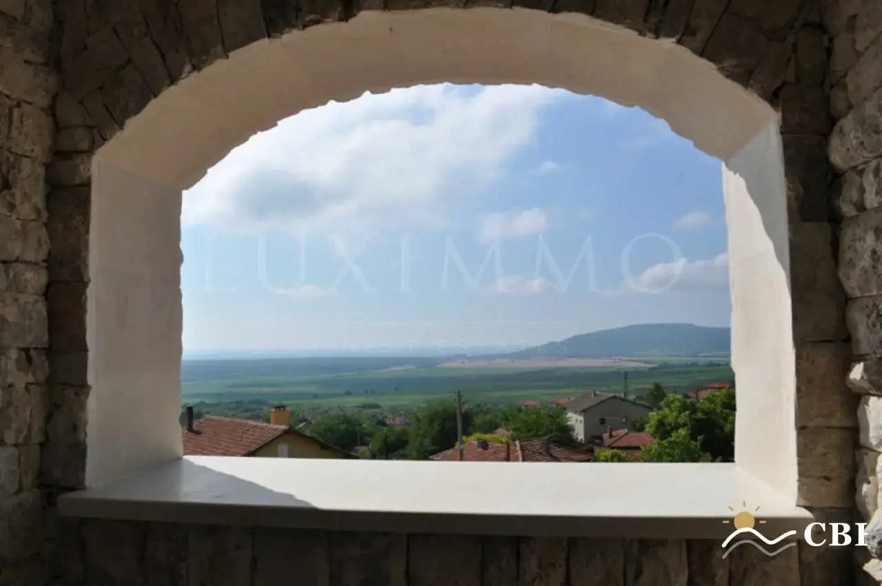 House, 1-room, 307 m², in Albena. Photo 5 of 16. Albena, Black Sea, Bulgaria. Cheap Beach Holiday.