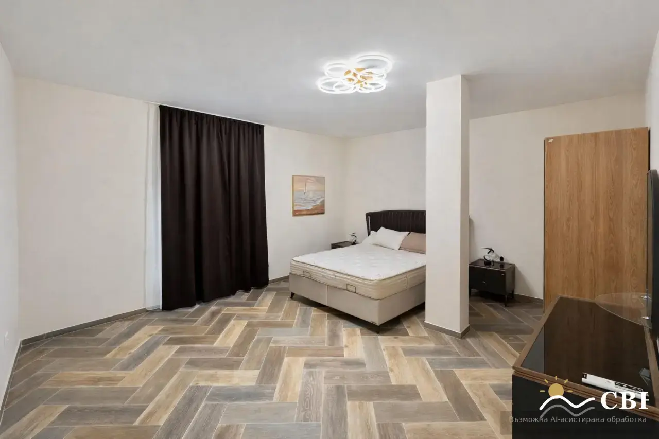 Apartment, 2-room, 88 m², in Burgas. Photo 5 of 12. Burgas, Black Sea, Bulgaria. Cheap Beach Holiday.