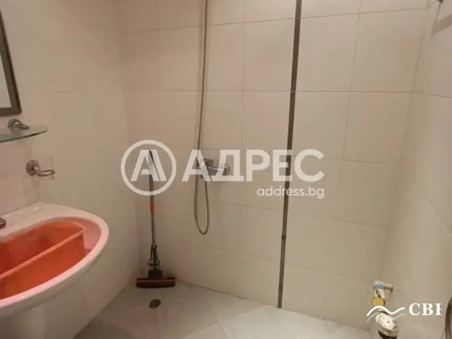 Apartment, 3-room, 70 m², in Varna. Photo 6 of 9. Varna, Black Sea, Bulgaria. Cheap Beach Holiday.