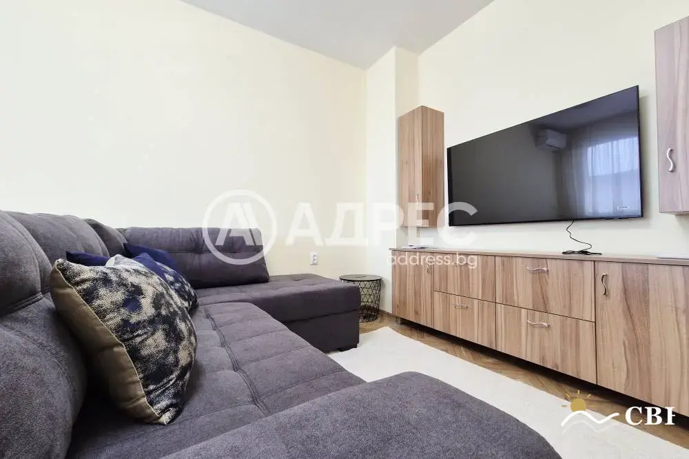 Apartment, 3-room, 80 m², in Varna. Photo 2 of 16. Varna, Black Sea, Bulgaria. Cheap Beach Holiday.