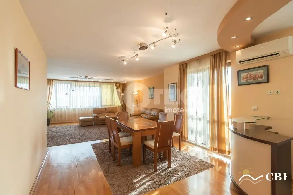 Apartment, 3-room, 130 m², in Varna. Photo 1 of 13. Varna, Black Sea, Bulgaria. Cheap Beach Holiday.
