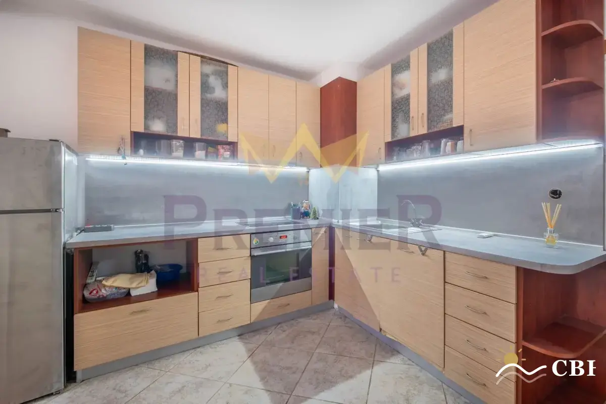 Apartment, 3-room, 112 m², in Varna. Photo 1 of 8. Varna, Black Sea, Bulgaria. Cheap Beach Holiday.