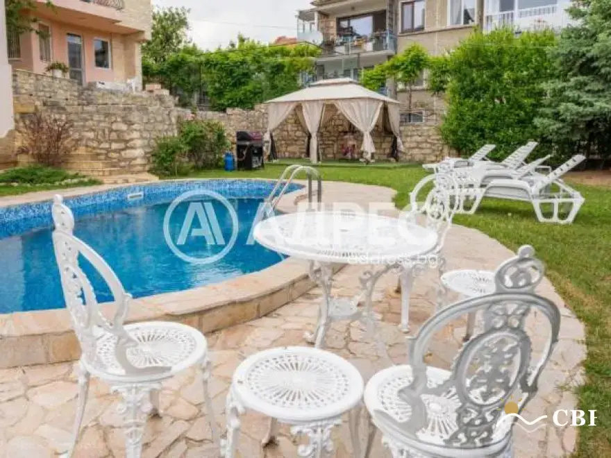 Apartment, 3-room, 156 m², in Vinitsa. Photo 5 of 14. Vinitsa, Black Sea, Bulgaria. Cheap Beach Holiday.