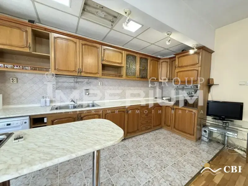 Apartment, 1-room, 6165 m², in Varna. Photo 1 of 16. Varna, Black Sea, Bulgaria. Cheap Beach Holiday.