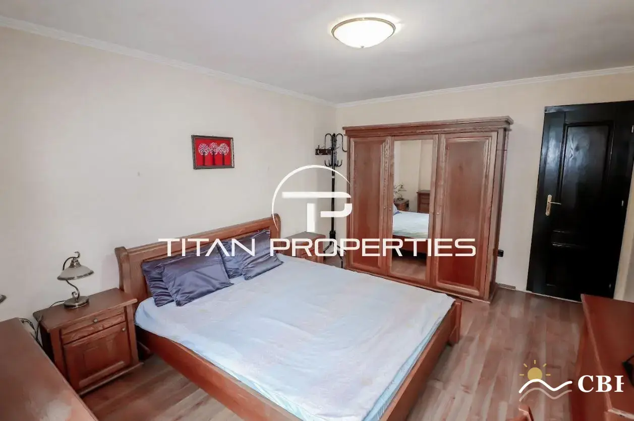 Apartment, 2-room, 65 m², in St. St. Konstantin and Elena. Photo 1 of 10. St. St. Konstantin and Elena, Black Sea, Bulgaria. Cheap Beach Holiday.