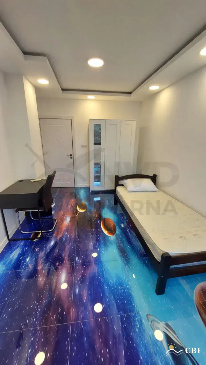 Apartment, 3-room, 100 m², in Varna. Photo 4 of 8. Varna, Black Sea, Bulgaria. Cheap Beach Holiday.