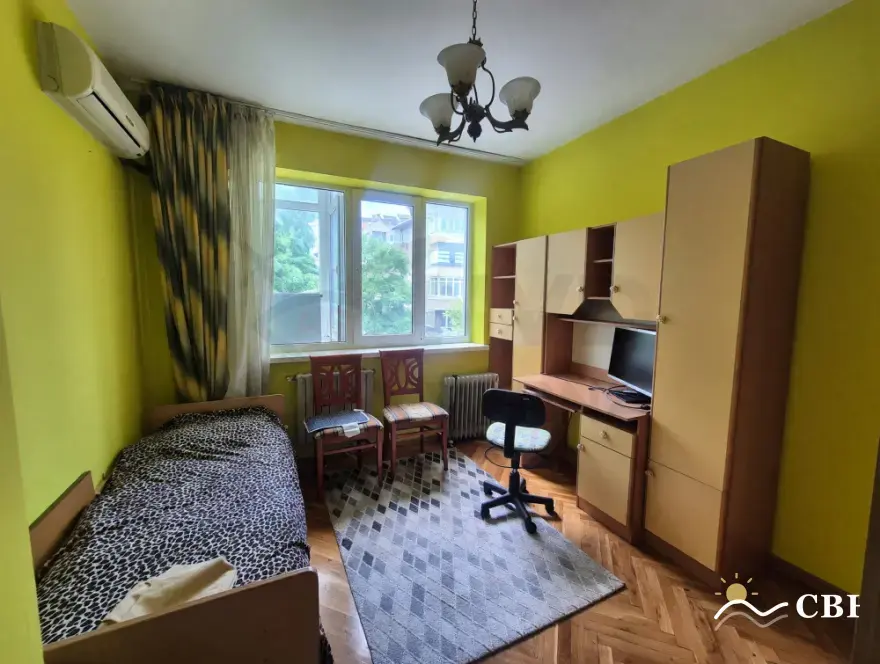 Apartment, 4-room, 100 m², in Varna. Photo 2 of 9. Varna, Black Sea, Bulgaria. Cheap Beach Holiday.