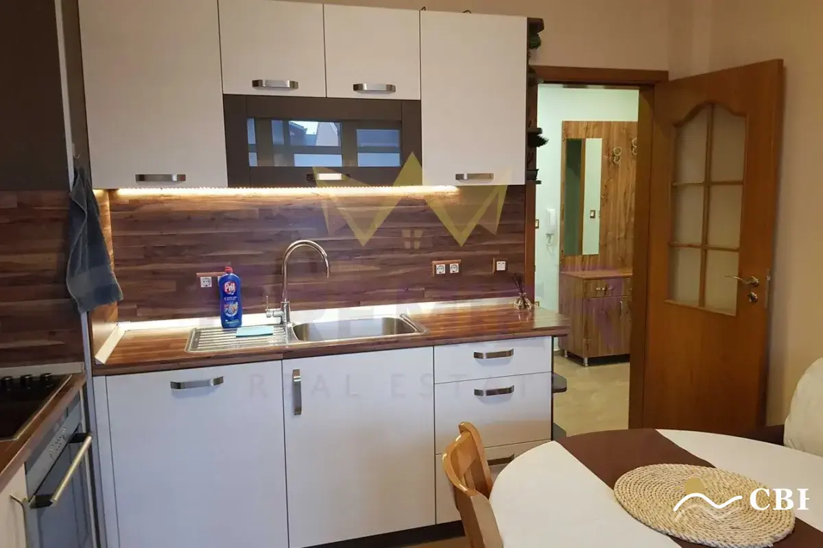 Apartment, 3-room, 83 m², in Varna. Photo 2 of 16. Varna, Black Sea, Bulgaria. Cheap Beach Holiday.