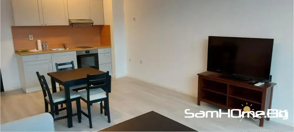 Apartment, 1-room, 80 m², in Varna. Photo 2 of 10. Varna, Black Sea, Bulgaria. Cheap Beach Holiday.