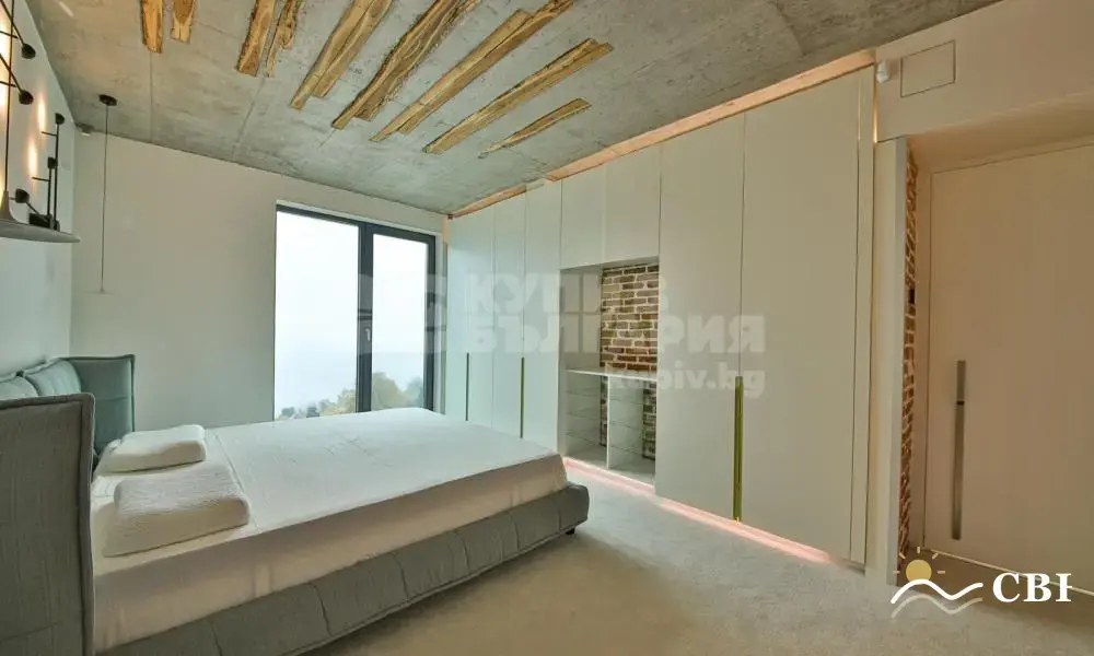 Apartment, 5-room, 200 m², in Varna. Photo 8 of 13. Varna, Black Sea, Bulgaria. Cheap Beach Holiday.