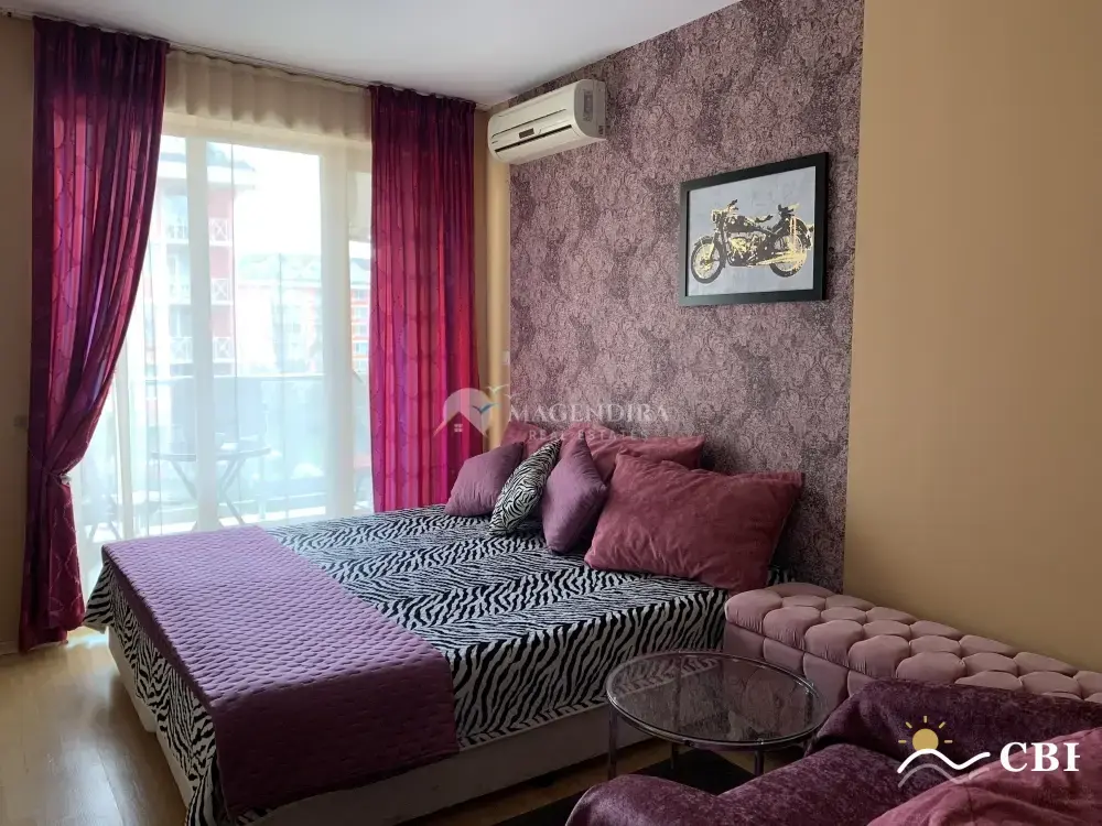 Apartment, 1-room, 33 m², in Sunny Beach. Photo 2 of 9. Sunny Beach, Black Sea, Bulgaria. Cheap Beach Holiday.