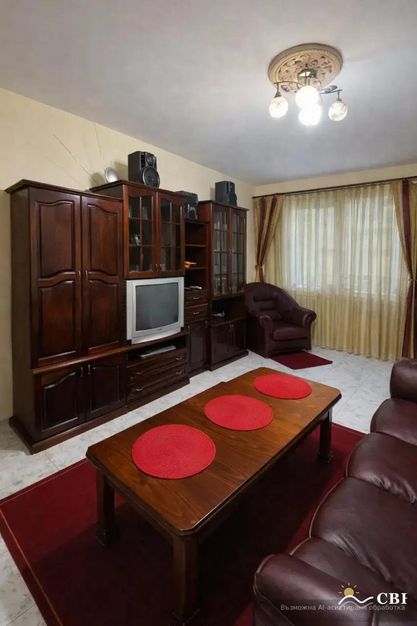 Apartment, 4-room, 135 m², in Varna. Photo 3 of 10. Varna, Black Sea, Bulgaria. Cheap Beach Holiday.