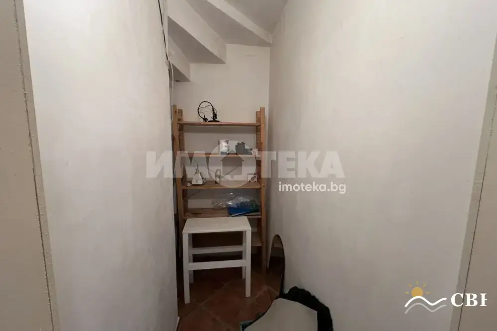 Apartment, 1-room, 160 m², in Varna. Photo 8 of 16. Varna, Black Sea, Bulgaria. Cheap Beach Holiday.