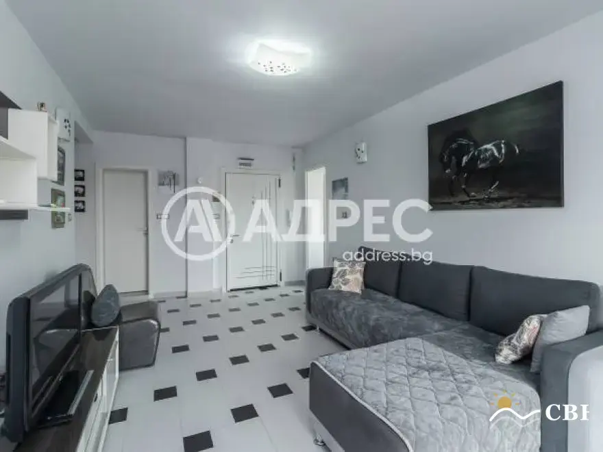 Apartment, 3-room, 144 m², in Varna. Photo 8 of 15. Varna, Black Sea, Bulgaria. Cheap Beach Holiday.
