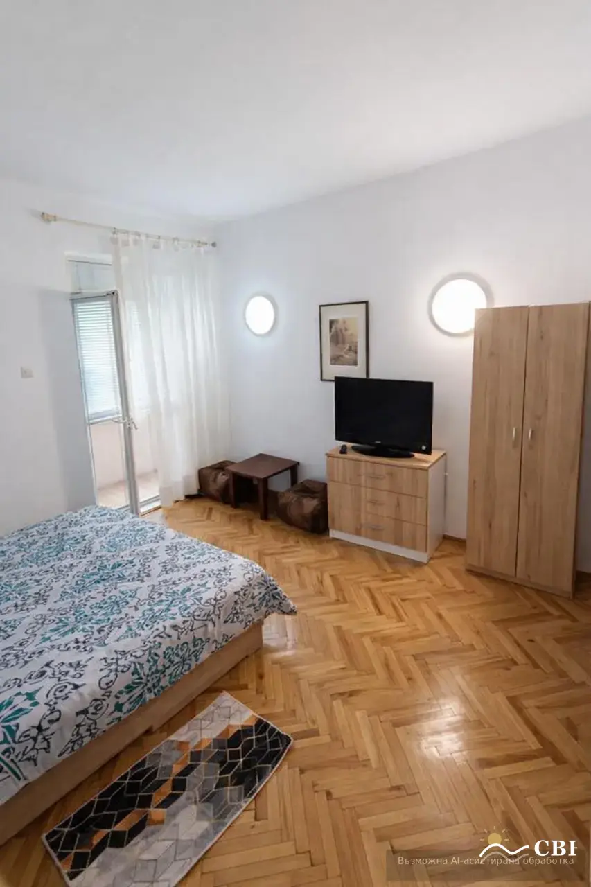 Apartment, 3-room, 100 m², in Varna. Photo 8 of 11. Varna, Black Sea, Bulgaria. Cheap Beach Holiday.