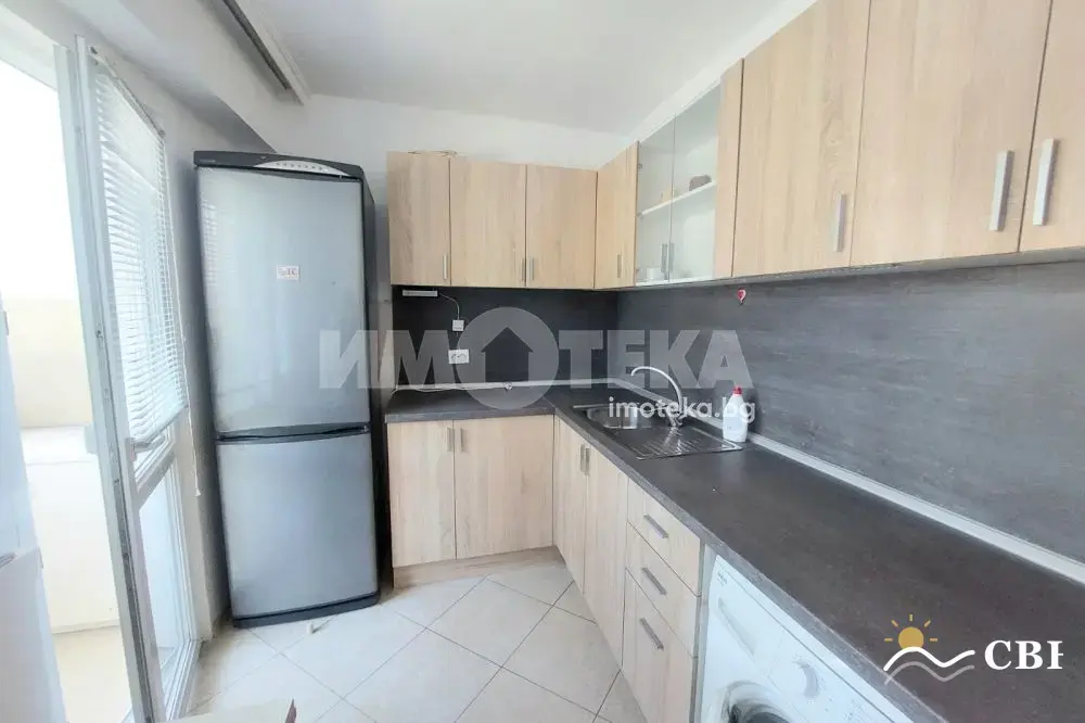 Apartment, 2-room, 70 m², in Burgas. Photo 6 of 7. Burgas, Black Sea, Bulgaria. Cheap Beach Holiday.
