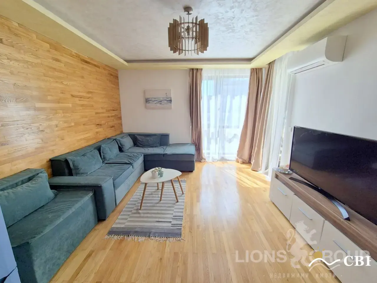 Apartment, 2-room, 75 m², in St. St. Konstantin and Elena. Photo 5 of 15. St. St. Konstantin and Elena, Black Sea, Bulgaria. Cheap Beach Holiday.