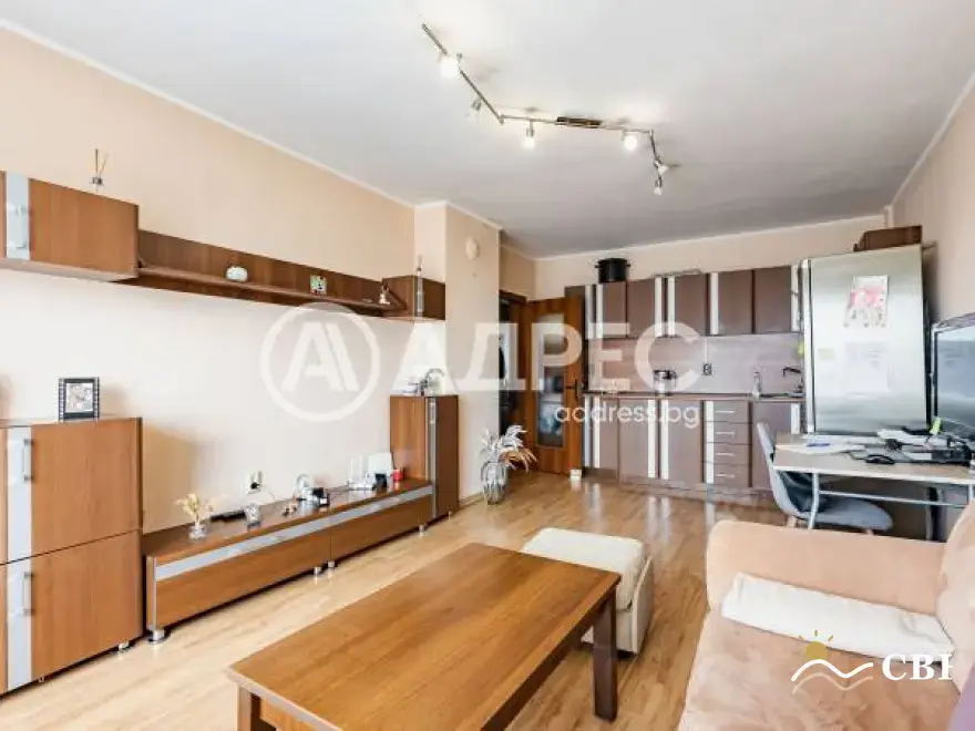 Apartment, 3-room, 70 m², in Varna. Photo 3 of 12. Varna, Black Sea, Bulgaria. Cheap Beach Holiday.