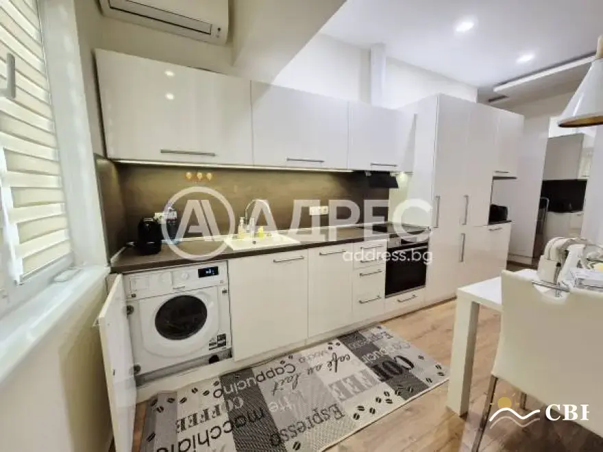 Apartment, 1-room, 40 m², in Varna. Photo 1 of 9. Varna, Black Sea, Bulgaria. Cheap Beach Holiday.