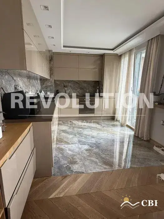 Apartment, 3-room, 116 m², in Varna. Photo 5 of 12. Varna, Black Sea, Bulgaria. Cheap Beach Holiday.