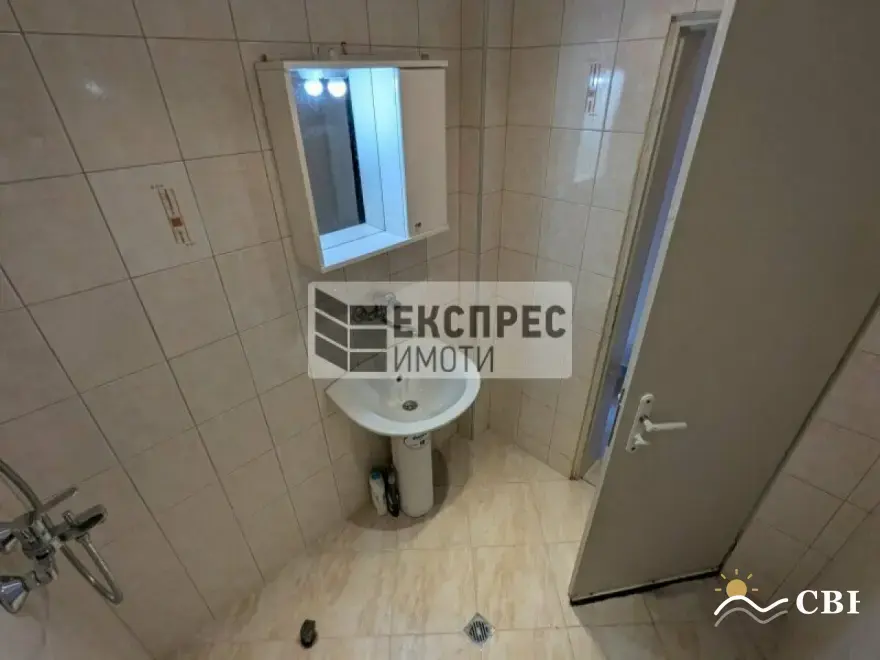 Apartment, 4-room, 105 m², in Varna. Photo 9 of 10. Varna, Black Sea, Bulgaria. Cheap Beach Holiday.
